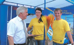 Василий Сильченко, Чернобай Ирина, Звягинцев Александр на выставке АГРО-2007